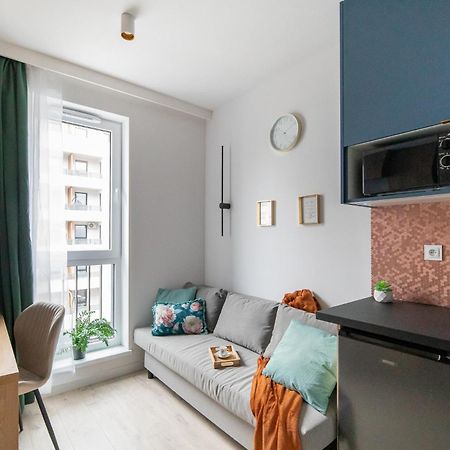 Ministudios Ursus Warszawa Eksteriør billede