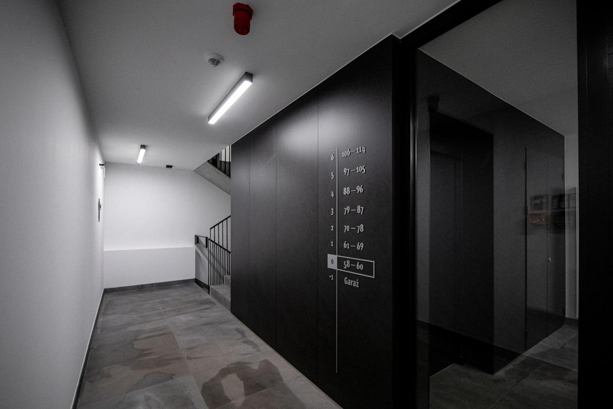 Ministudios Ursus Warszawa Eksteriør billede
