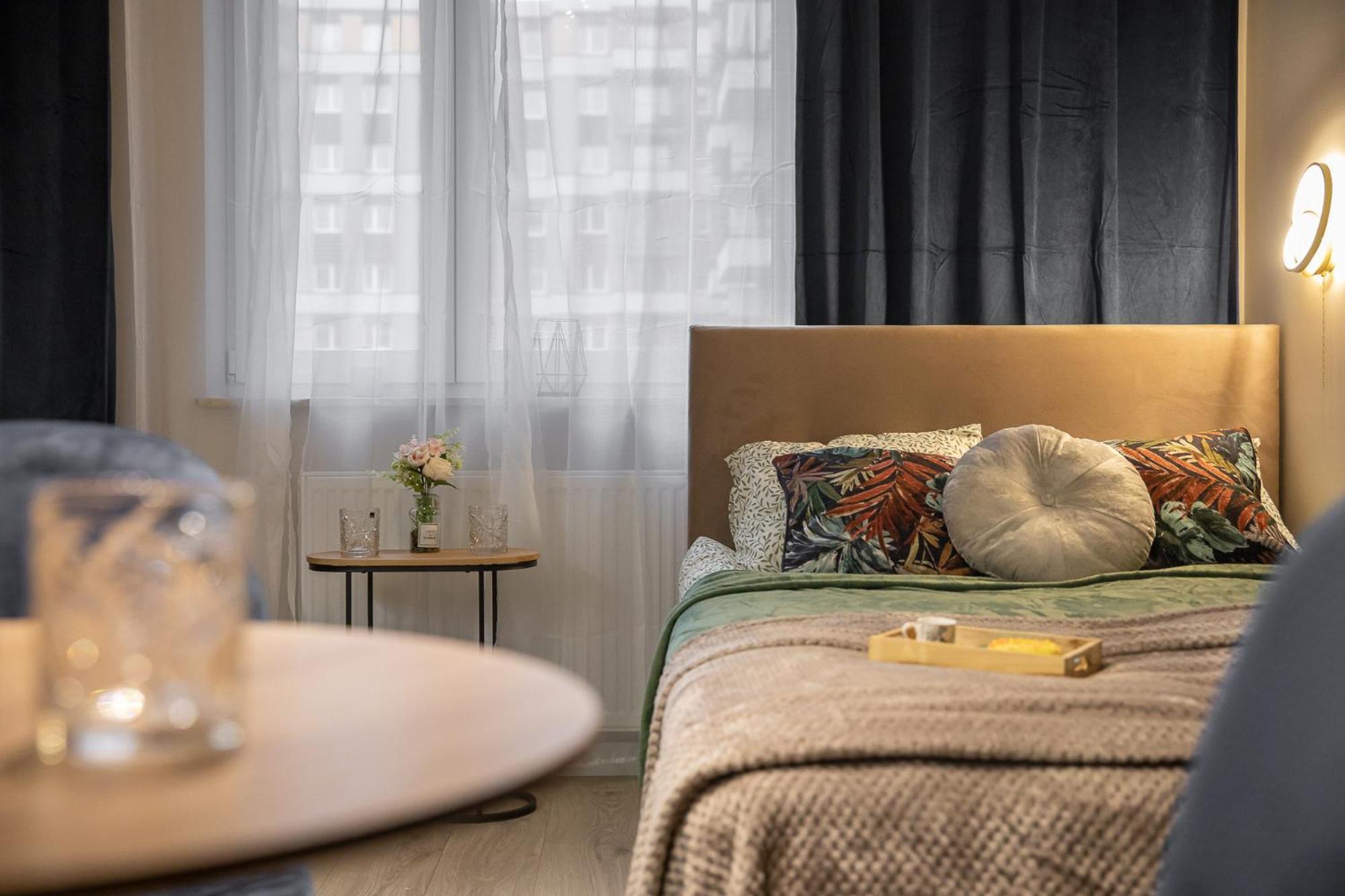 Ministudios Ursus Warszawa Eksteriør billede