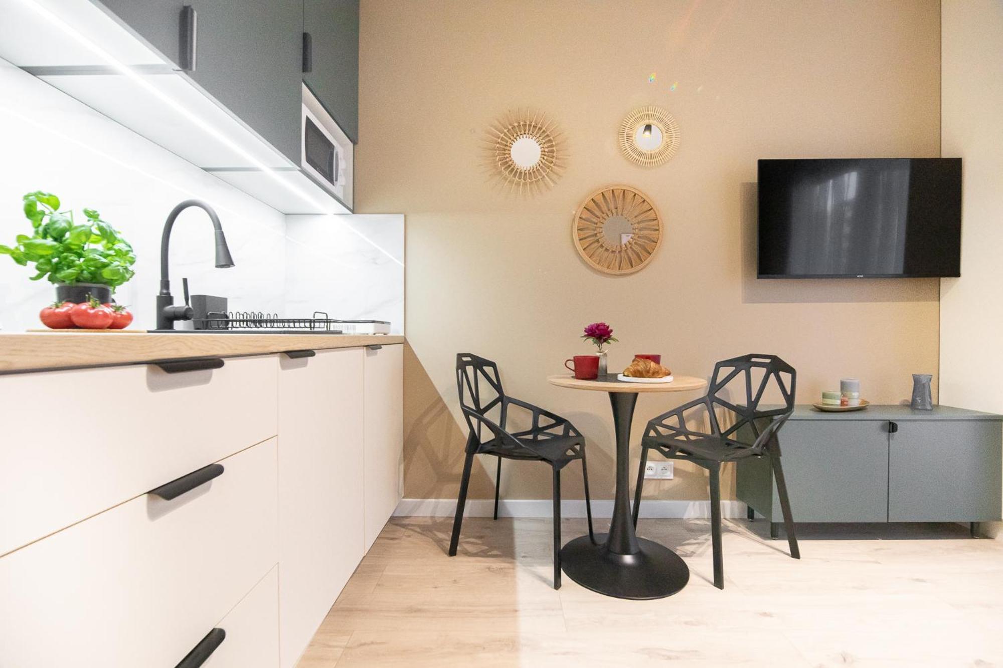 Ministudios Ursus Warszawa Eksteriør billede